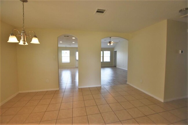 Building Photo - 19603 Aventine Plantation Dr