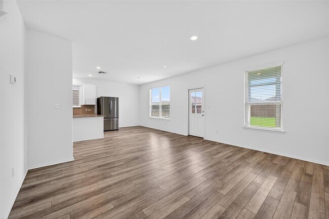 Foto del edificio - 340 Black Alder St