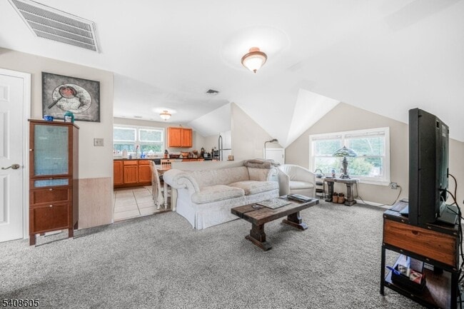 Building Photo - 12 Main Rd