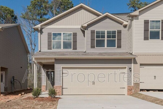 Building Photo - 656 The Heights Ln