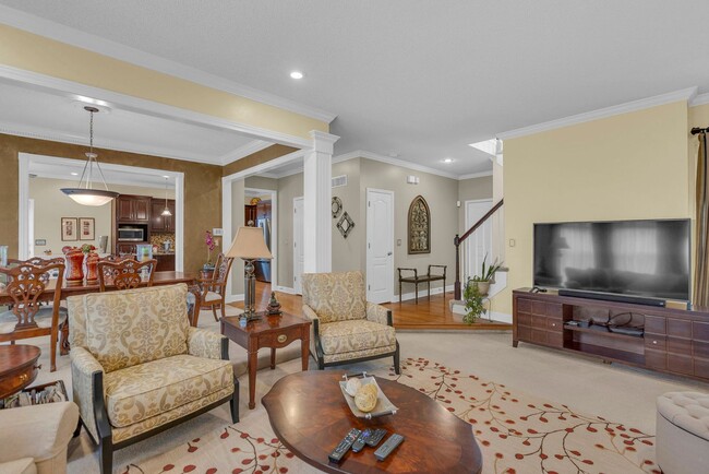 Foto del edificio - Wonderful 4 Bedroom Home in Palisades Park