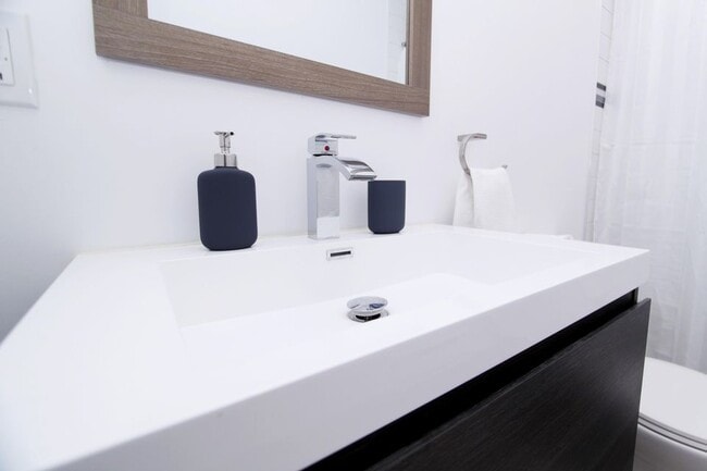 Building Photo - 3774 Rue De Bullion