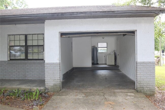 Building Photo - 5980 NW 62nd Ave