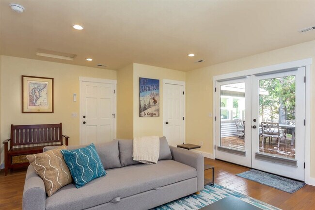 Foto del edificio - 56832 Besson Rd