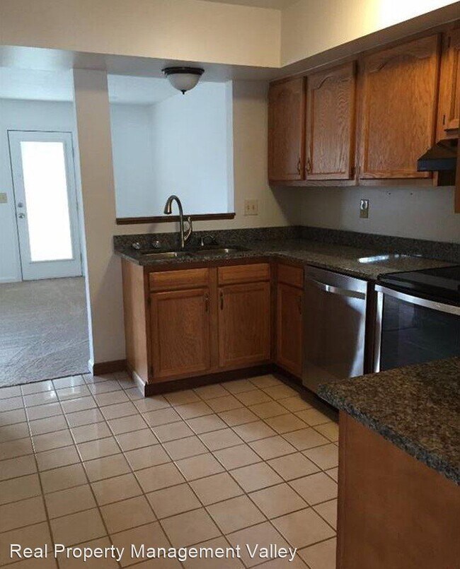 Building Photo - 3 br, 2.5 bath House - 5212 Nesting Way