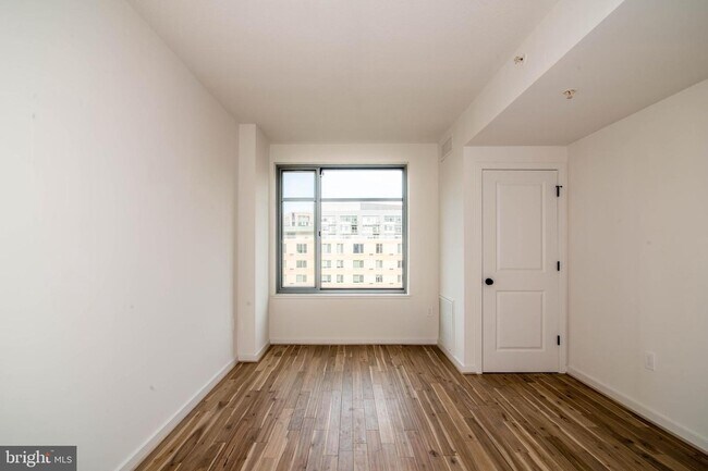 Foto del edificio - 475 K St NE
