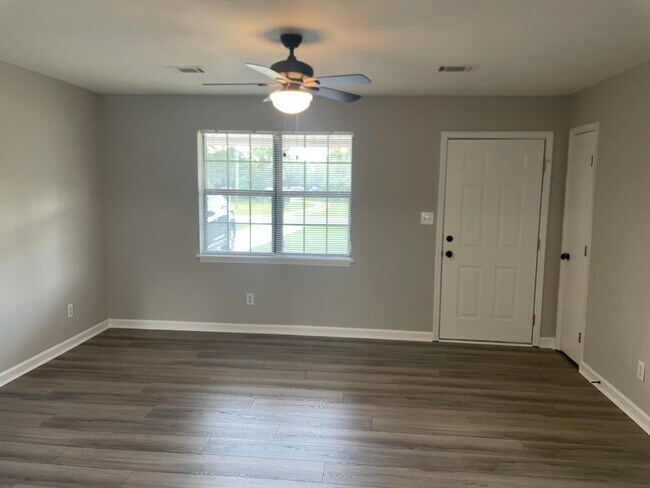 Foto del edificio - 4474 Fulcher Rd