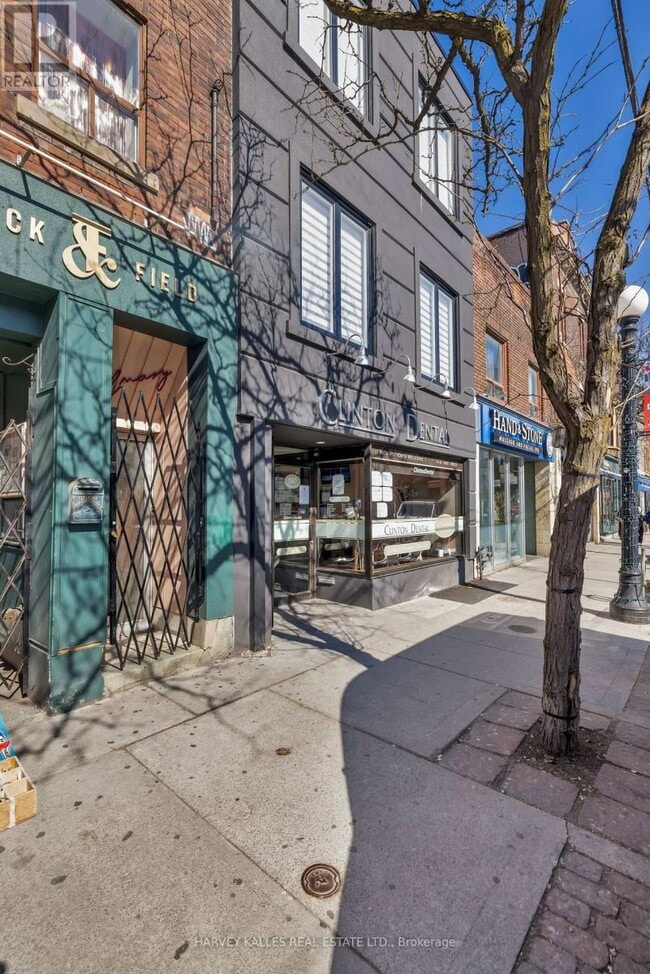 Building Photo - 580A-580A College St