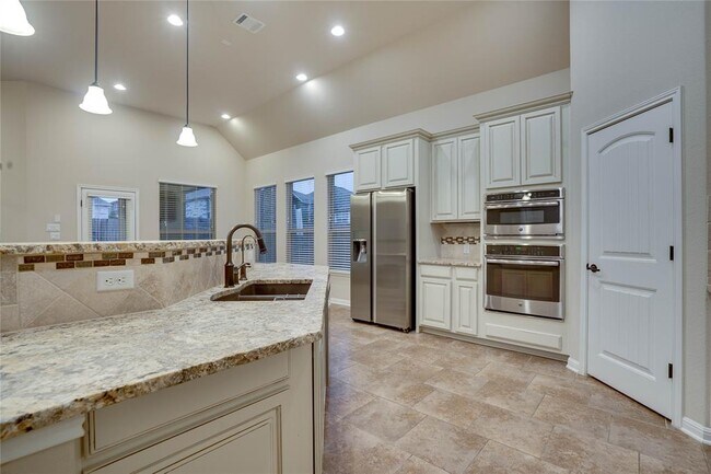 Building Photo - 6229 Lake Teravista Way