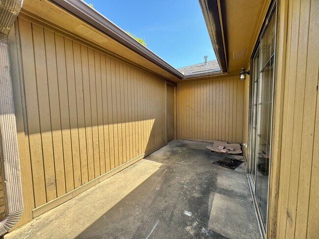 Foto del edificio - Duplex for rent!