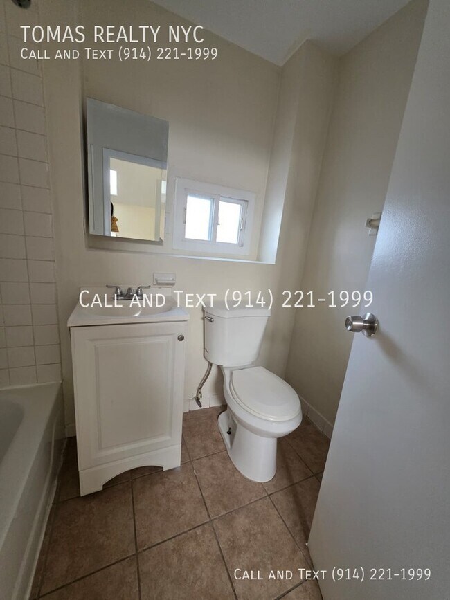 Foto del edificio - 35 Altonwood Pl