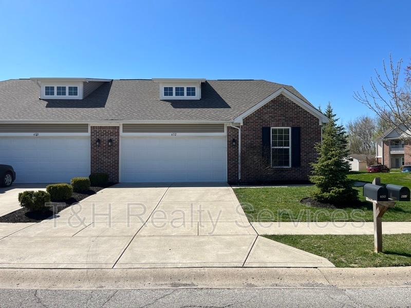 652 N Grant St, Brownsburg, IN 46112 Condo for Rent in Brownsburg, IN
