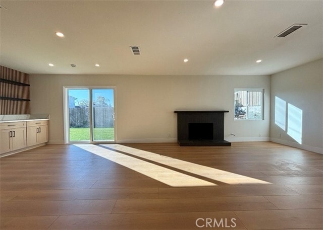 Foto del edificio - 6210 Halstead Ave