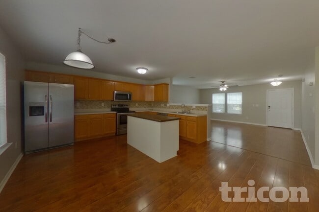 Building Photo - 501 Sawtooth Oak Drive