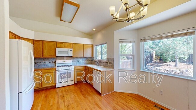 Building Photo - 8315 St Helena Dr