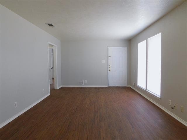 Building Photo - 3305 Gardenview Cir