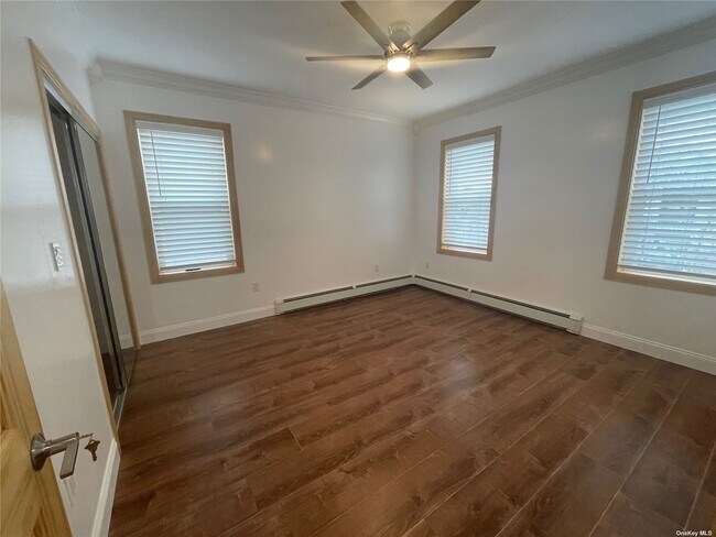 Foto del edificio - 146-05 130th Ave