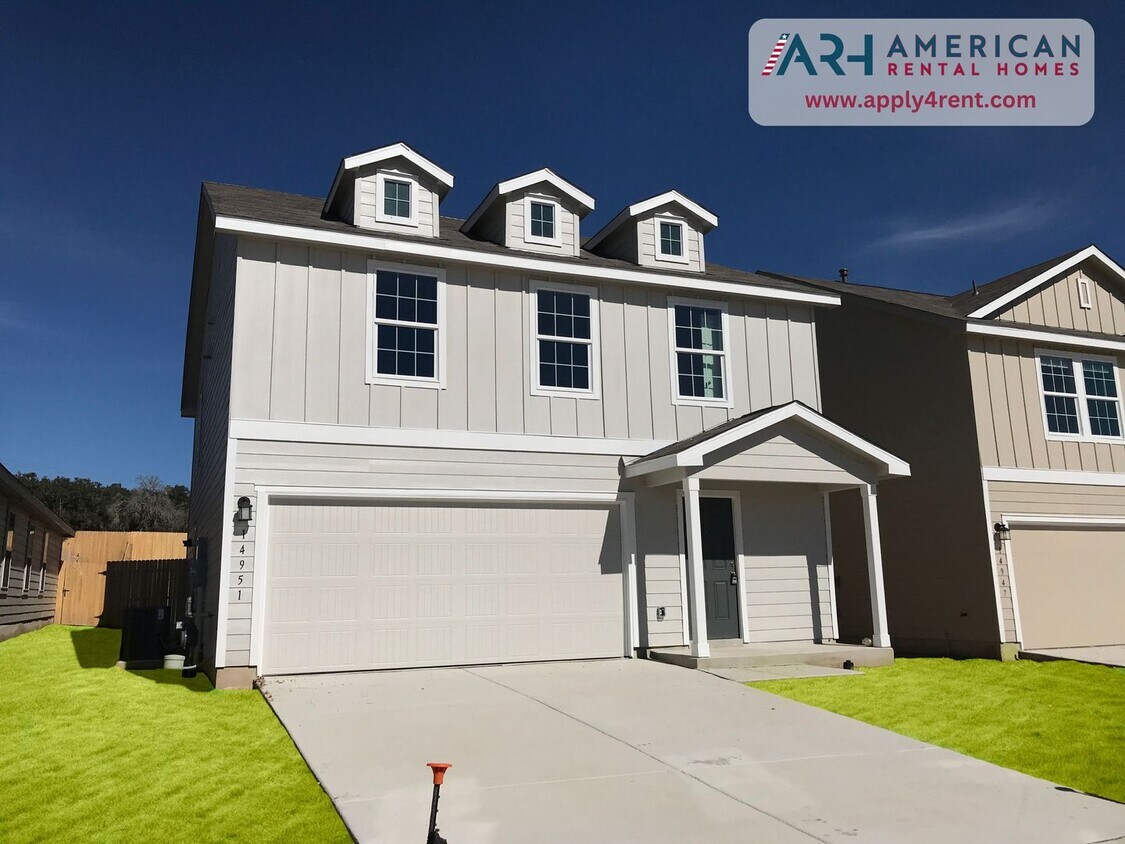 1950 SF Home in San Antonio - 4 BR /2 BA - WATERWHEEL!!! - 1950 SF Home in San Antonio - 4 BR /2 BA - WATERWHEEL!!!