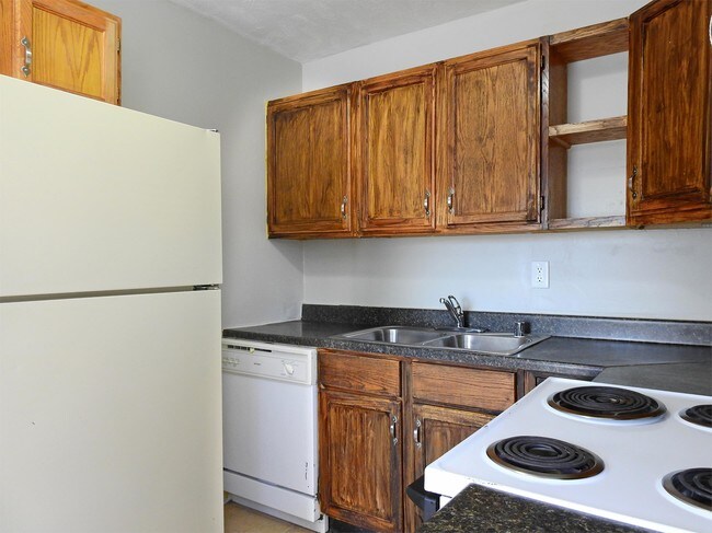 Building Photo - 8801 Malvern Hill Rd