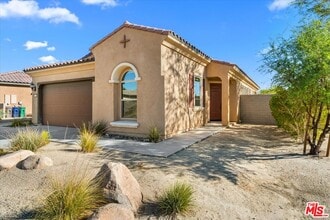 Building Photo - 69 Syrah