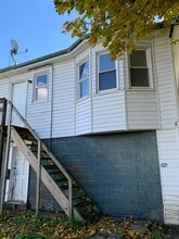 Building Photo - 625 Grandview Ave