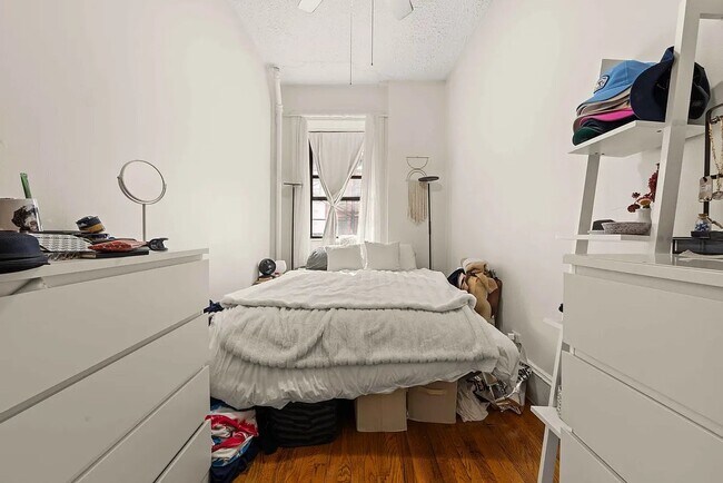 Foto del edificio - 139 W 80th St