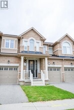 Building Photo - 4 Kempsford Cres