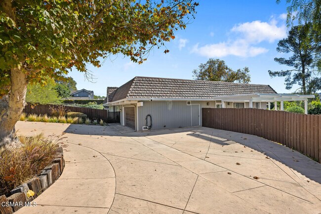 Foto del edificio - 11316 Barranca Rd