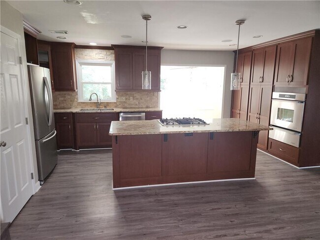 Building Photo - 3140 Kipling Dr