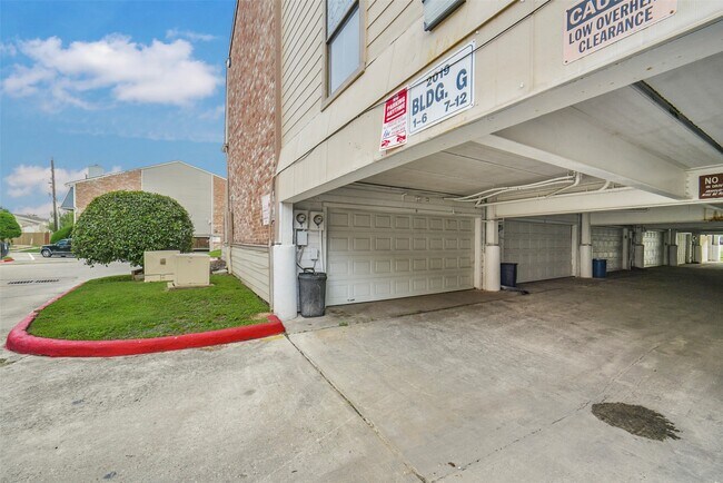 Foto del edificio - 2019 Place Rebecca Ln