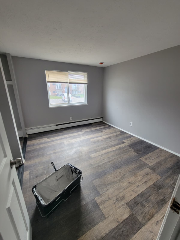 Foto del edificio - 13430 Euclid Ave