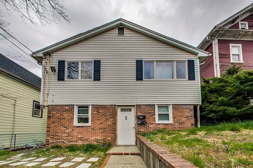 Primary Photo - 30 Hillside Ave