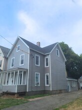Building Photo - 131 Gilbert St