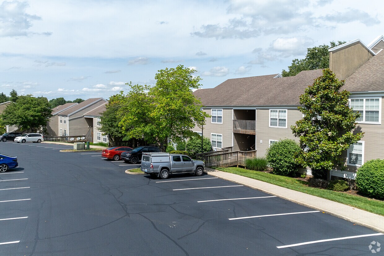 Primary Photo - Lansdowne Heights Condominium Homes