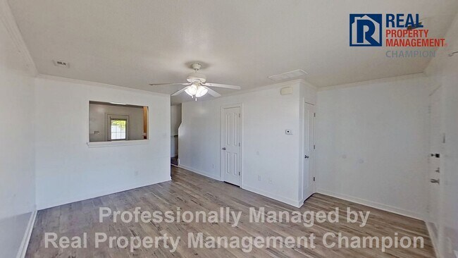 Foto del edificio - 2 BD/1.5 BA Townhome with Convenient Jacksonville Location