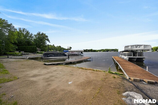 Foto del edificio - 8315 Hilton Rd