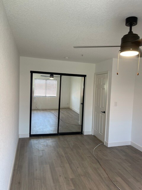Foto del edificio - 13427 Roselle Ave