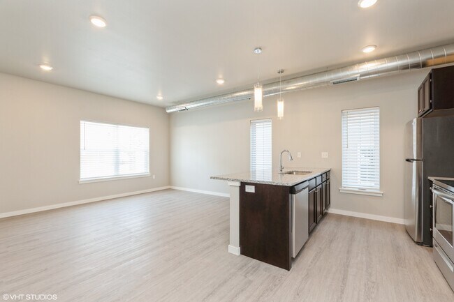 Foto del edificio - 905 16th St NE