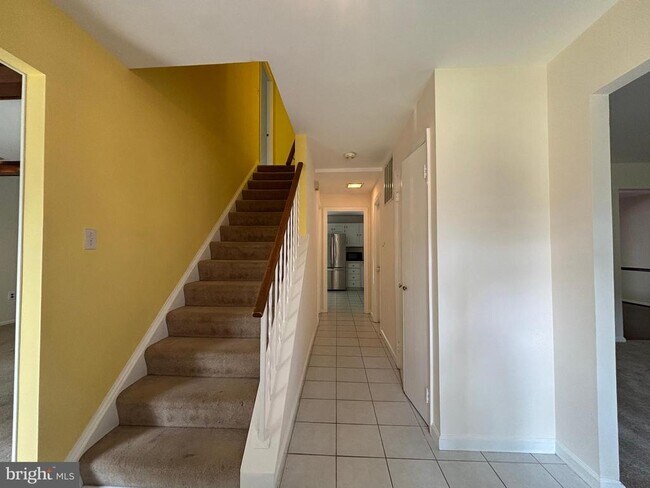 Foto del edificio - 8210 Riverside Rd