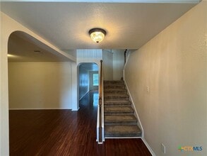 Building Photo - 212 Lottie Ln