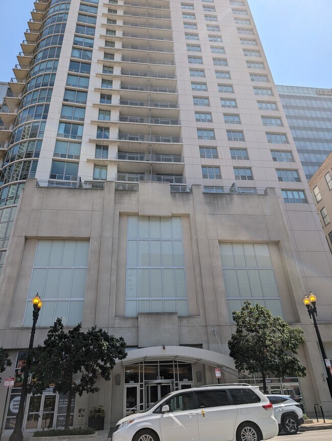 Building Photo - 125 S Jefferson St