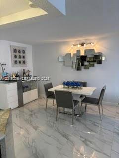 Foto del edificio - 9686 Fontainebleau Blvd