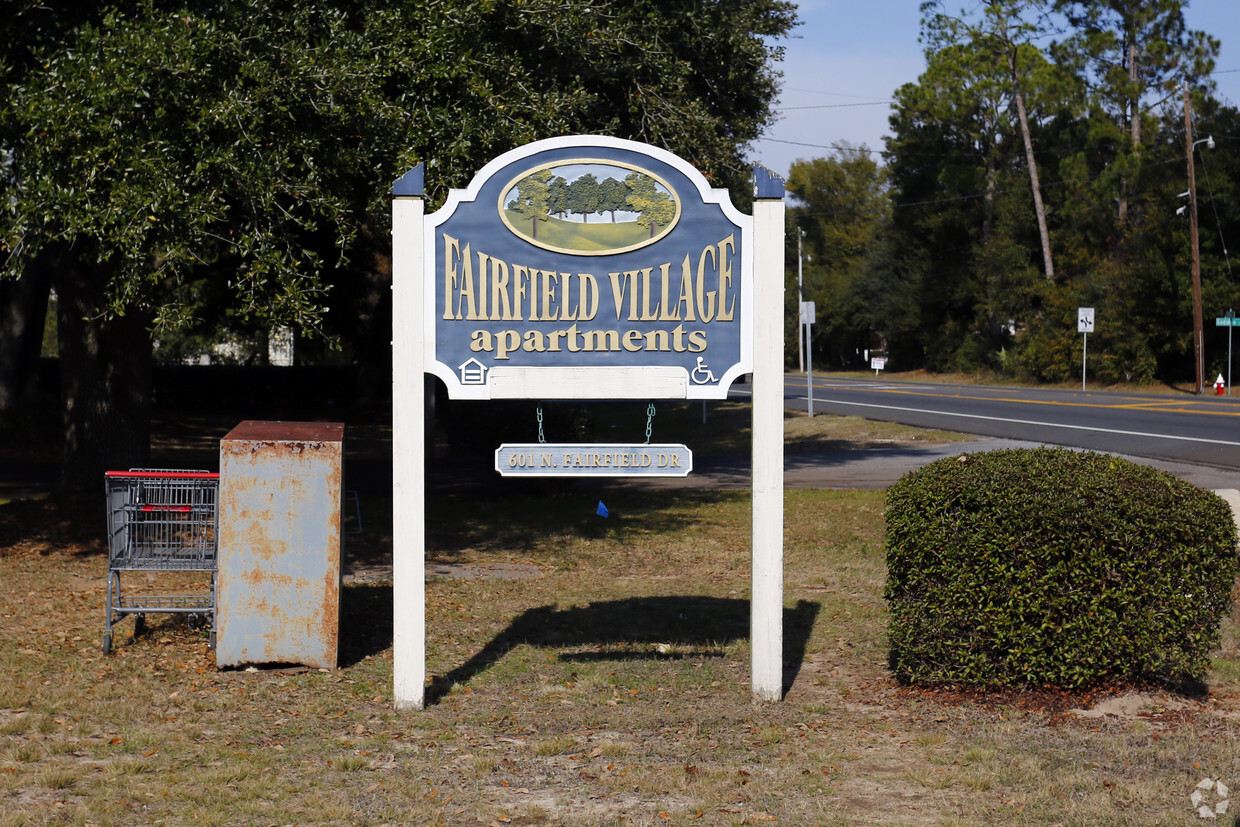 Foto del edificio - Fairfield Village