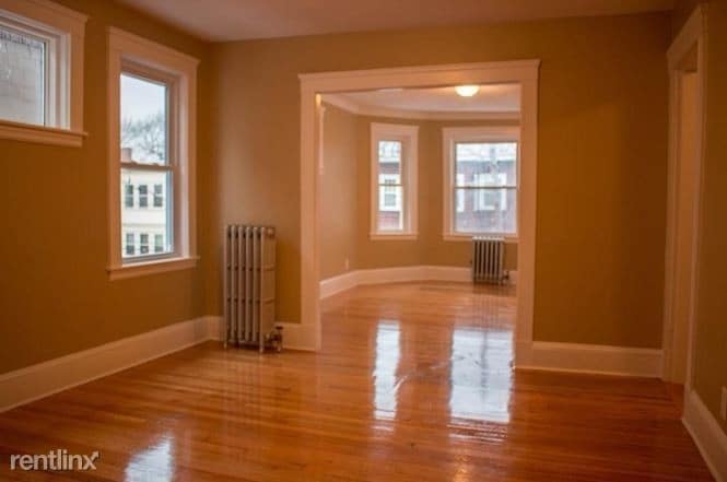 Primary Photo - 25 Ronan St