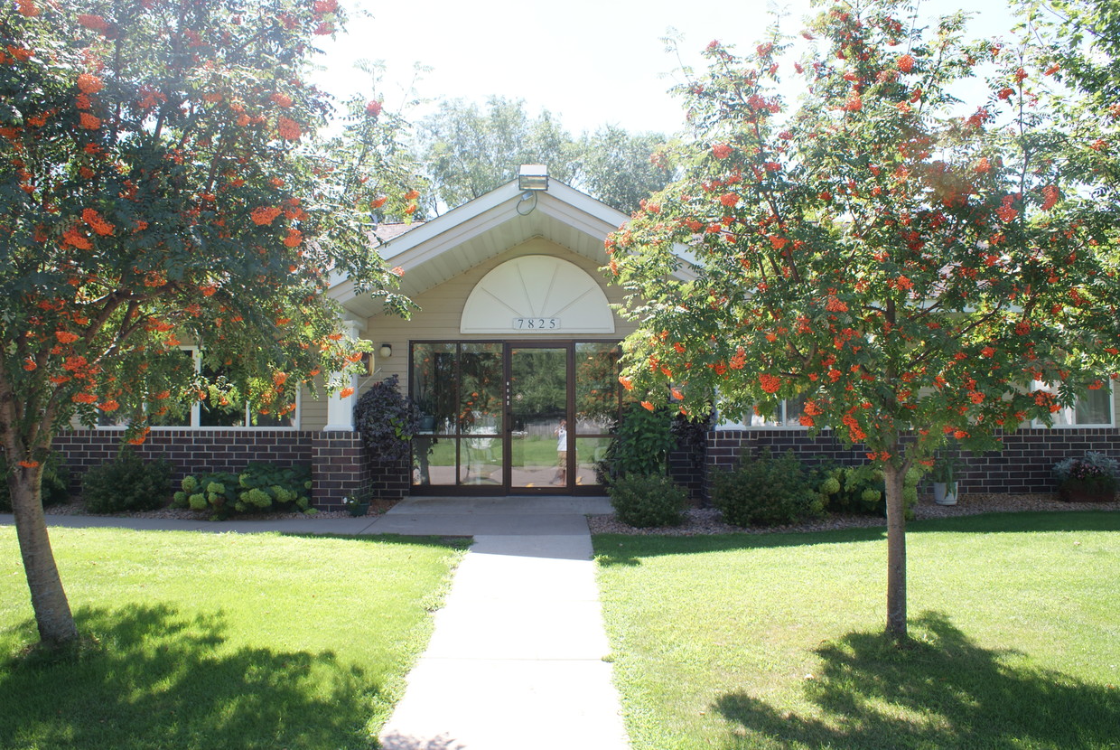 Primary Photo - Clearview Apartments (Elderly Community)