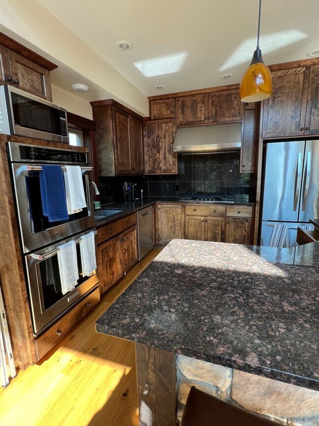 Foto del edificio - Custom Built Home on the Clearwater River - 20 minutes from Lewiston, ID