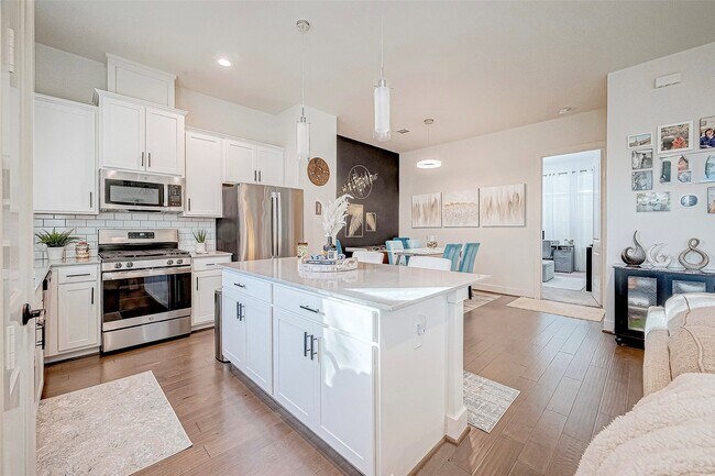 Foto del edificio - 6021 Cypress St