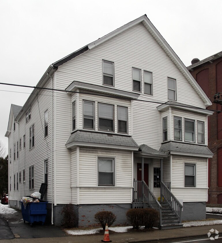 394 Ave, Warren, RI 02885 Apartments in Warren, RI