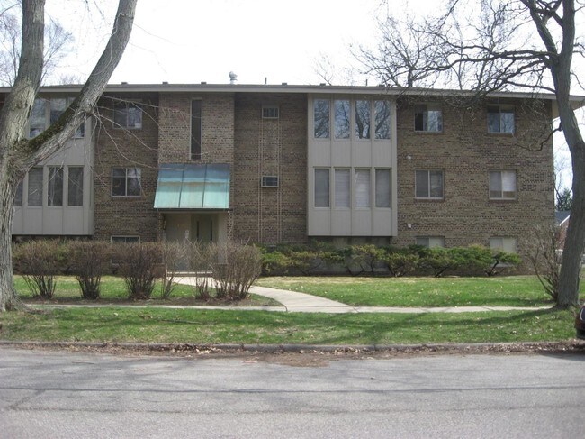 Building Photo - 1400 Morton Ave