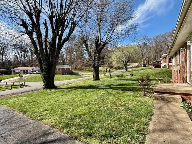 Building Photo - 180 Decatur St